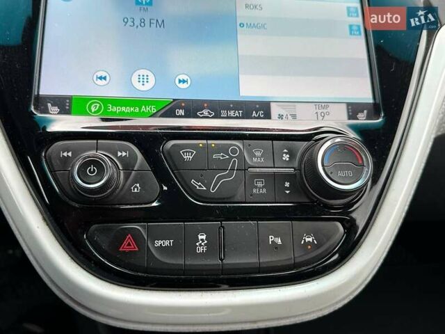 Серый Опель Ampera-e, объемом двигателя 0 л и пробегом 180 тыс. км за 14990 $, фото 22 на Automoto.ua