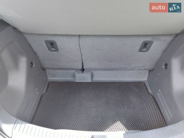 Сірий Опель Ampera-e, об'ємом двигуна 0 л та пробігом 97 тис. км за 15700 $, фото 11 на Automoto.ua