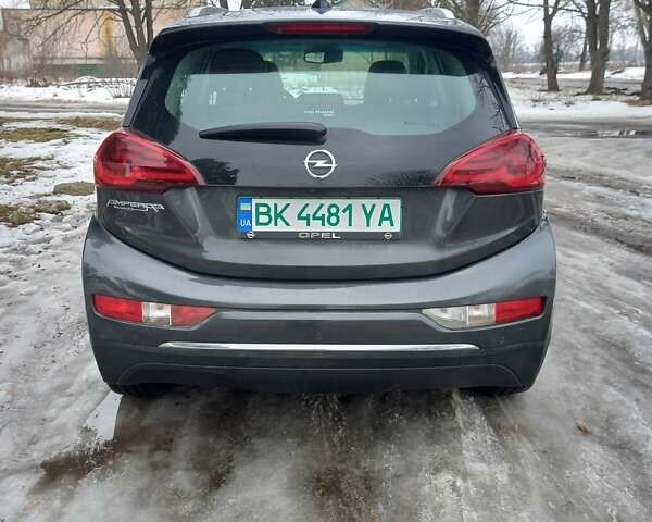 Сірий Опель Ampera-e, об'ємом двигуна 0 л та пробігом 118 тис. км за 15300 $, фото 5 на Automoto.ua