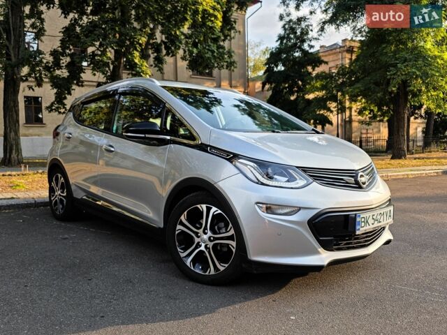 Серый Опель Ampera-e, объемом двигателя 0 л и пробегом 90 тыс. км за 16200 $, фото 12 на Automoto.ua