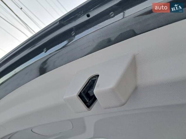 Серый Опель Ampera-e, объемом двигателя 0 л и пробегом 131 тыс. км за 16300 $, фото 17 на Automoto.ua