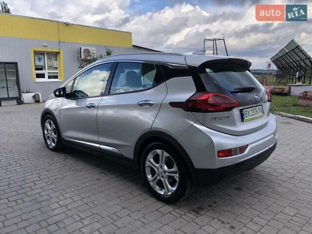 Серый Опель Ampera-e, объемом двигателя 0 л и пробегом 110 тыс. км за 15500 $, фото 6 на Automoto.ua