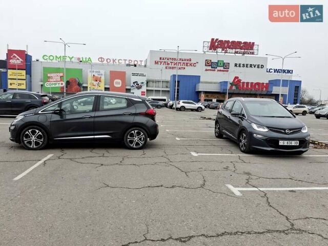 Серый Опель Ampera-e, объемом двигателя 0 л и пробегом 97 тыс. км за 15500 $, фото 12 на Automoto.ua