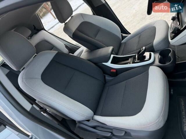 Серый Опель Ampera-e, объемом двигателя 0 л и пробегом 85 тыс. км за 14950 $, фото 47 на Automoto.ua