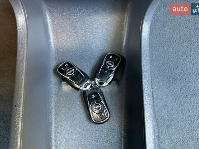 Сірий Опель Ampera-e, об'ємом двигуна 0 л та пробігом 65 тис. км за 14950 $, фото 83 на Automoto.ua