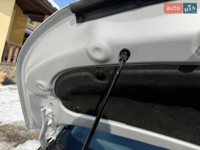 Сірий Опель Ampera-e, об'ємом двигуна 0 л та пробігом 65 тис. км за 14950 $, фото 44 на Automoto.ua