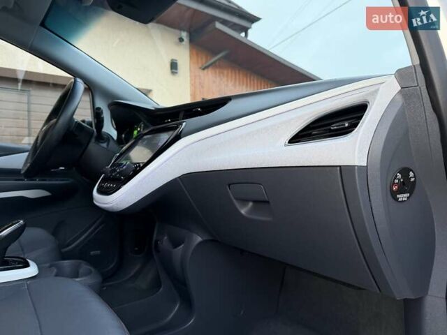 Сірий Опель Ampera-e, об'ємом двигуна 0 л та пробігом 37 тис. км за 17499 $, фото 61 на Automoto.ua