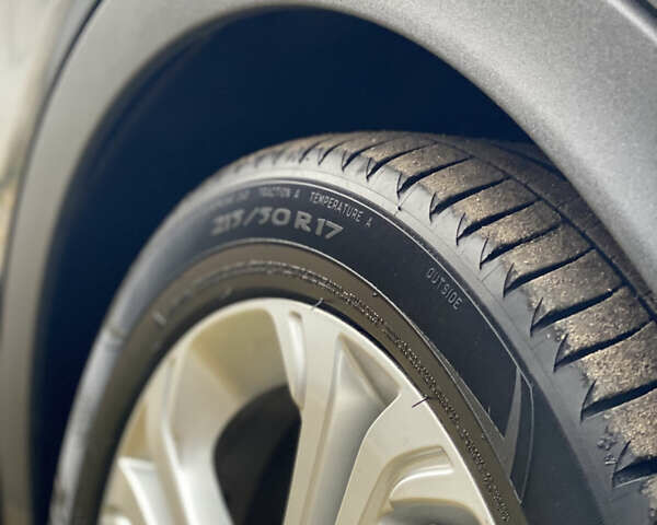 Серый Опель Ampera-e, объемом двигателя 0 л и пробегом 111 тыс. км за 15450 $, фото 68 на Automoto.ua