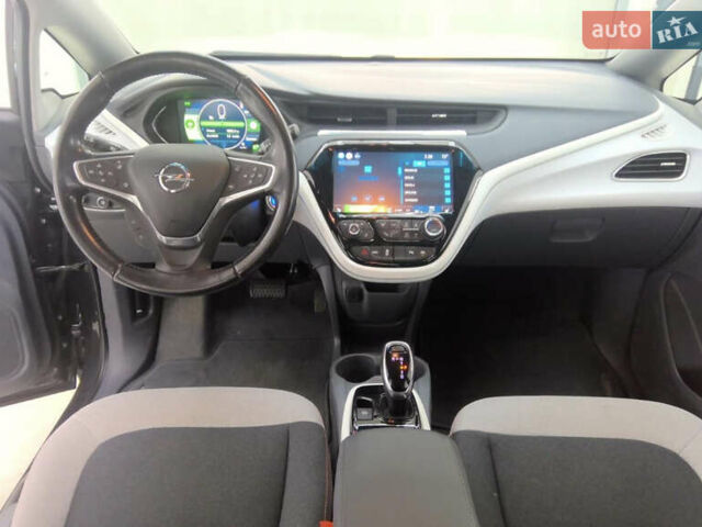 Серый Опель Ampera-e, объемом двигателя 0 л и пробегом 111 тыс. км за 15450 $, фото 80 на Automoto.ua