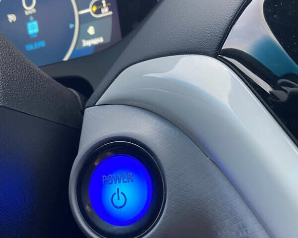 Серый Опель Ampera-e, объемом двигателя 0 л и пробегом 111 тыс. км за 15450 $, фото 54 на Automoto.ua