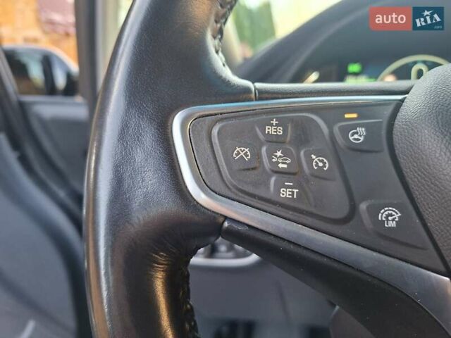 Серый Опель Ampera-e, объемом двигателя 0 л и пробегом 104 тыс. км за 16400 $, фото 21 на Automoto.ua