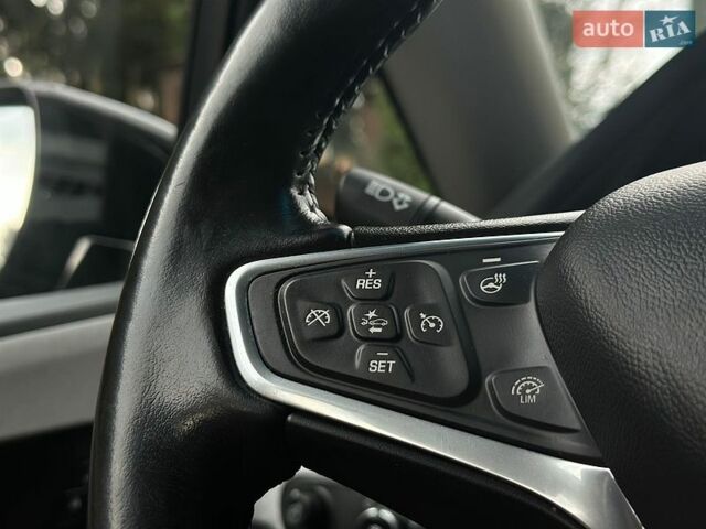 Серый Опель Ampera-e, объемом двигателя 0 л и пробегом 115 тыс. км за 16500 $, фото 30 на Automoto.ua