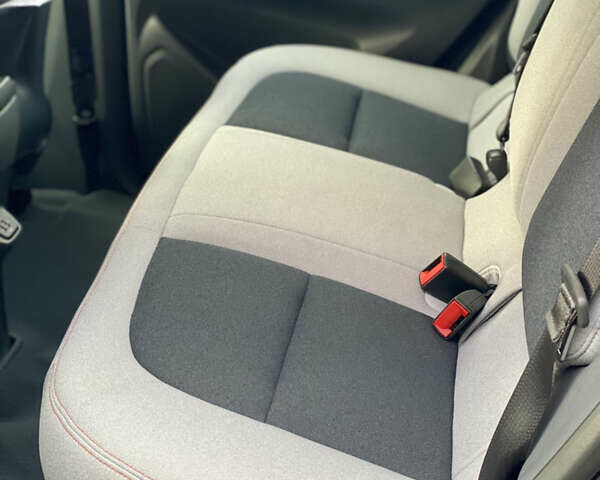 Серый Опель Ampera-e, объемом двигателя 0 л и пробегом 111 тыс. км за 15450 $, фото 31 на Automoto.ua