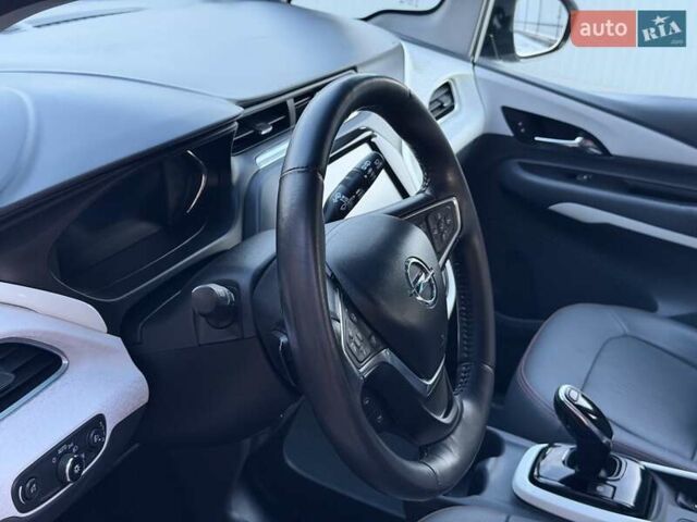 Сірий Опель Ampera-e, об'ємом двигуна 0 л та пробігом 37 тис. км за 17700 $, фото 25 на Automoto.ua