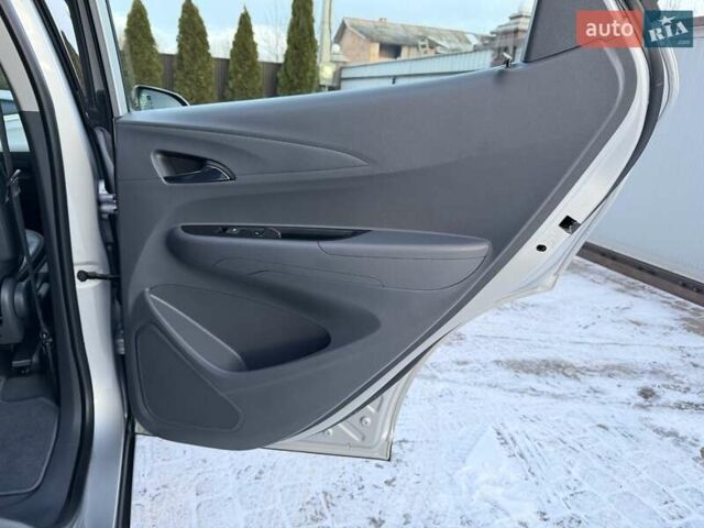 Сірий Опель Ampera-e, об'ємом двигуна 0 л та пробігом 37 тис. км за 18300 $, фото 53 на Automoto.ua