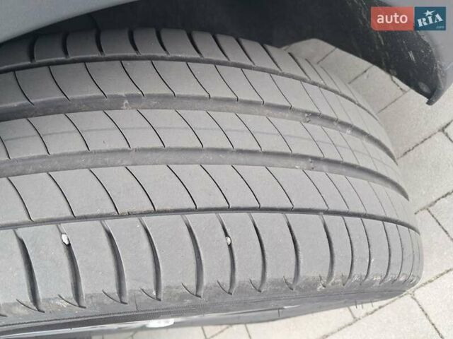 Серый Опель Ampera-e, объемом двигателя 0 л и пробегом 131 тыс. км за 16200 $, фото 74 на Automoto.ua