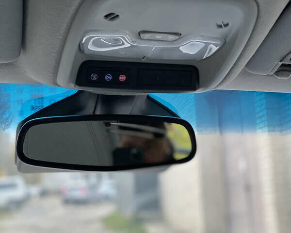 Серый Опель Ampera-e, объемом двигателя 0 л и пробегом 111 тыс. км за 15450 $, фото 48 на Automoto.ua