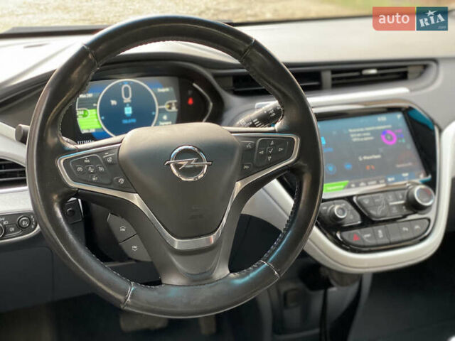 Серый Опель Ampera-e, объемом двигателя 0 л и пробегом 111 тыс. км за 15450 $, фото 35 на Automoto.ua