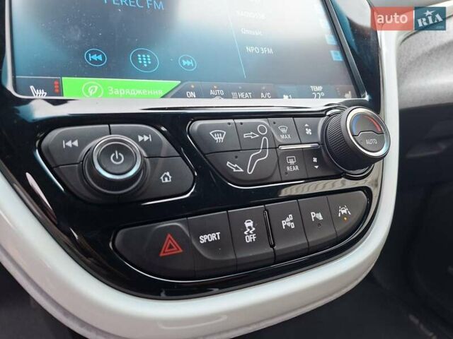 Сірий Опель Ampera-e, об'ємом двигуна 0 л та пробігом 131 тис. км за 16300 $, фото 31 на Automoto.ua