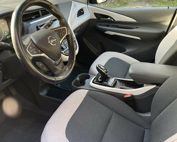 Серый Опель Ampera-e, объемом двигателя 0 л и пробегом 111 тыс. км за 15450 $, фото 24 на Automoto.ua