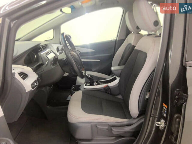 Серый Опель Ampera-e, объемом двигателя 0 л и пробегом 111 тыс. км за 15450 $, фото 81 на Automoto.ua