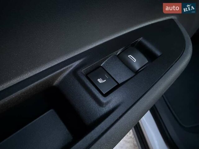 Сірий Опель Ampera-e, об'ємом двигуна 0 л та пробігом 37 тис. км за 18300 $, фото 41 на Automoto.ua