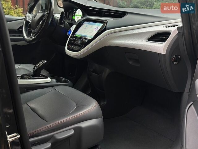 Серый Опель Ampera-e, объемом двигателя 0 л и пробегом 115 тыс. км за 16500 $, фото 23 на Automoto.ua