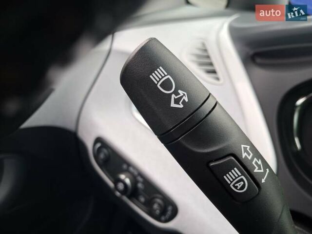 Серый Опель Ampera-e, объемом двигателя 0 л и пробегом 131 тыс. км за 16200 $, фото 3 на Automoto.ua