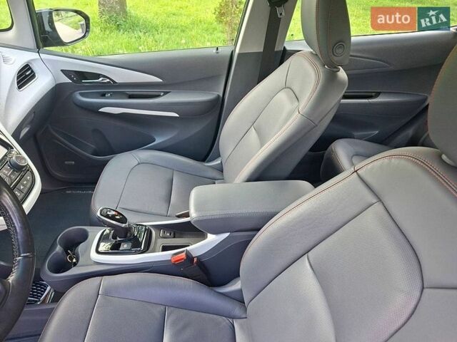 Сірий Опель Ampera-e, об'ємом двигуна 0 л та пробігом 73 тис. км за 16400 $, фото 39 на Automoto.ua
