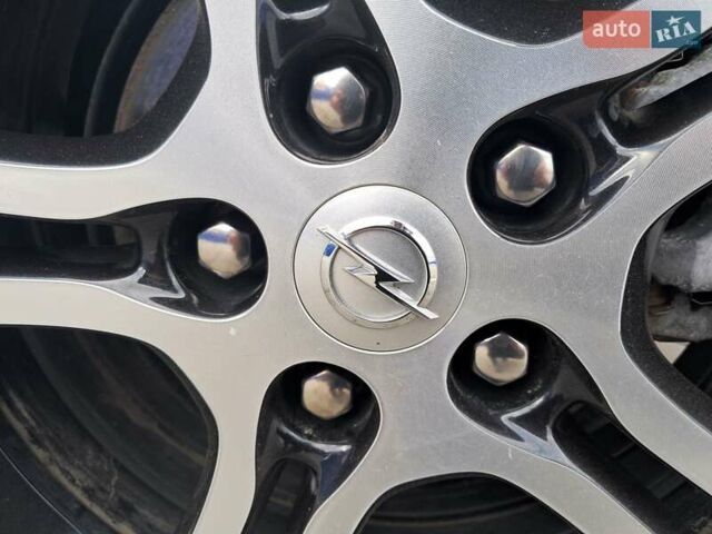 Серый Опель Ampera-e, объемом двигателя 0 л и пробегом 131 тыс. км за 16200 $, фото 8 на Automoto.ua