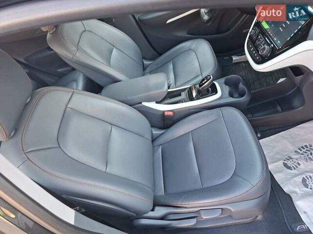 Серый Опель Ampera-e, объемом двигателя 0 л и пробегом 104 тыс. км за 16400 $, фото 9 на Automoto.ua