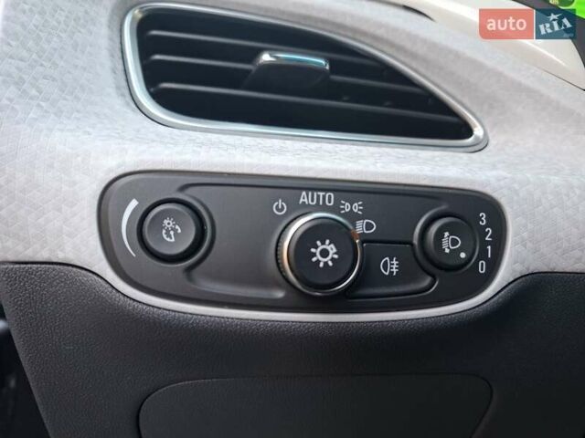 Серый Опель Ampera-e, объемом двигателя 0 л и пробегом 104 тыс. км за 16400 $, фото 22 на Automoto.ua