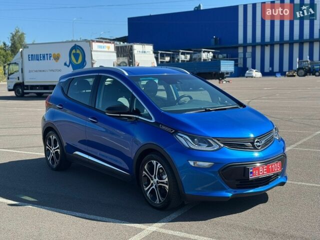 Синий Опель Ampera-e, объемом двигателя 0 л и пробегом 79 тыс. км за 14999 $, фото 2 на Automoto.ua