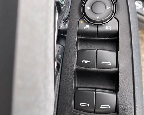 Синий Опель Ampera-e, объемом двигателя 0 л и пробегом 99 тыс. км за 16500 $, фото 21 на Automoto.ua