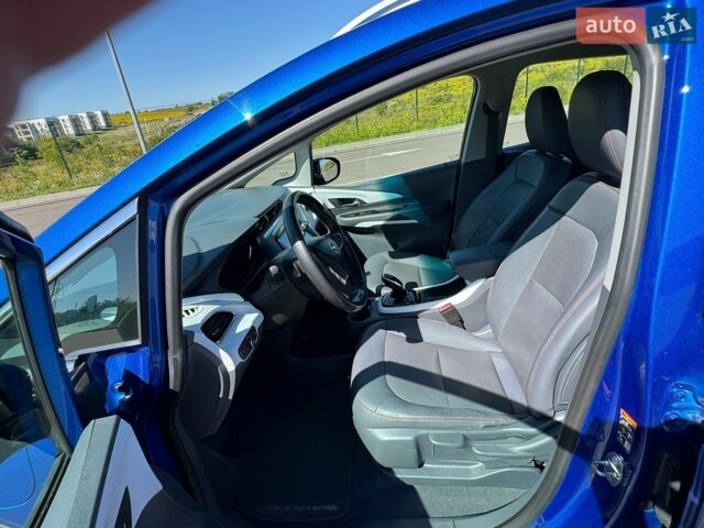 Синий Опель Ampera-e, объемом двигателя 0 л и пробегом 79 тыс. км за 14999 $, фото 11 на Automoto.ua