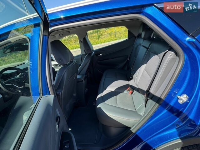 Синий Опель Ampera-e, объемом двигателя 0 л и пробегом 79 тыс. км за 14999 $, фото 12 на Automoto.ua