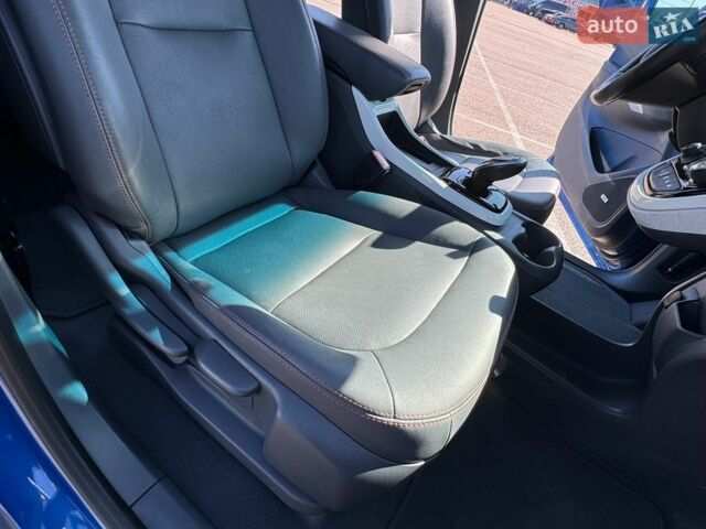 Синий Опель Ampera-e, объемом двигателя 0 л и пробегом 79 тыс. км за 14999 $, фото 16 на Automoto.ua