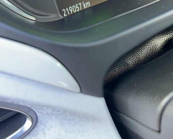 Синий Опель Ampera-e, объемом двигателя 0 л и пробегом 220 тыс. км за 14000 $, фото 6 на Automoto.ua