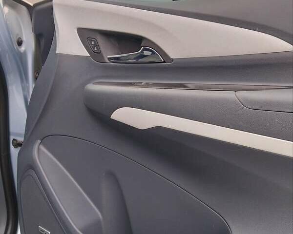 Синий Опель Ampera-e, объемом двигателя 0 л и пробегом 99 тыс. км за 15000 $, фото 17 на Automoto.ua