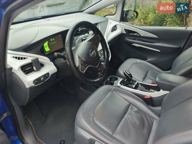 Синий Опель Ampera-e, объемом двигателя 0 л и пробегом 272 тыс. км за 15300 $, фото 3 на Automoto.ua