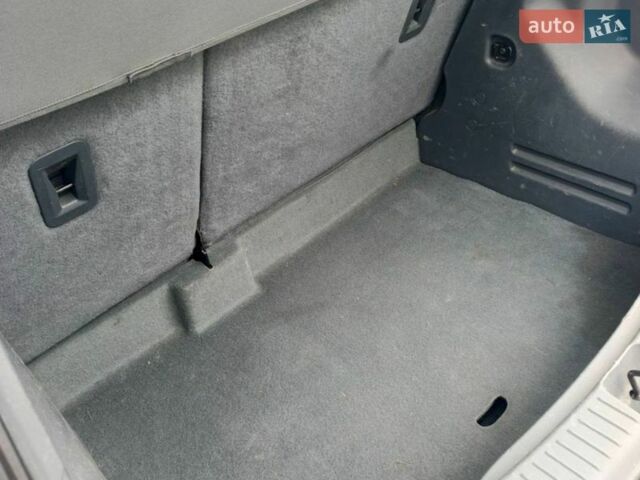 Синий Опель Ampera-e, объемом двигателя 0 л и пробегом 278 тыс. км за 14200 $, фото 11 на Automoto.ua