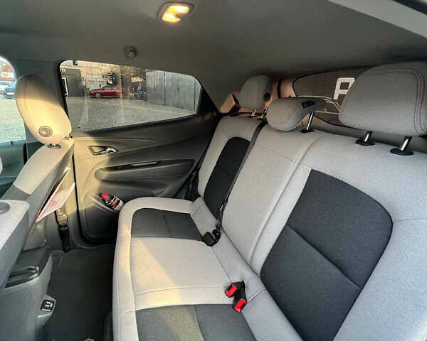 Синий Опель Ampera-e, объемом двигателя 0 л и пробегом 90 тыс. км за 15113 $, фото 15 на Automoto.ua