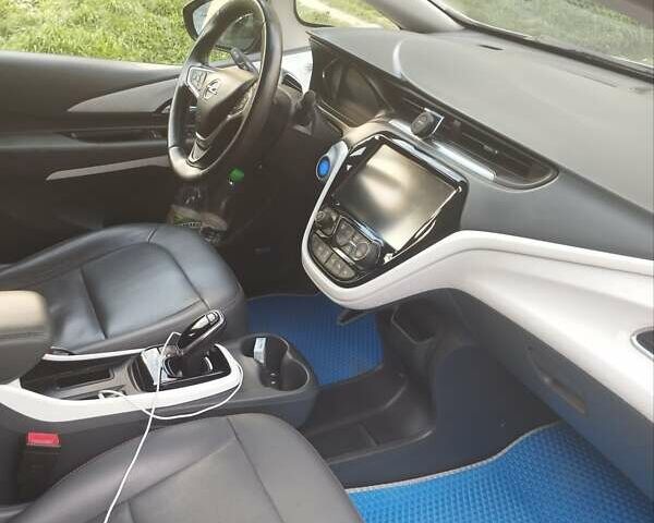 Синий Опель Ampera-e, объемом двигателя 0 л и пробегом 70 тыс. км за 16000 $, фото 3 на Automoto.ua