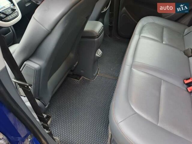 Синий Опель Ampera-e, объемом двигателя 0 л и пробегом 272 тыс. км за 15300 $, фото 9 на Automoto.ua