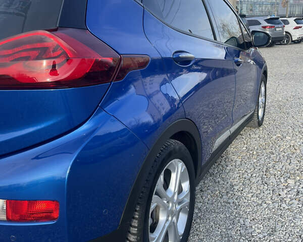 Синий Опель Ampera-e, объемом двигателя 0 л и пробегом 90 тыс. км за 15113 $, фото 4 на Automoto.ua