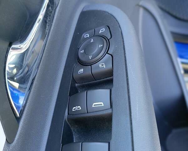 Синий Опель Ampera-e, объемом двигателя 0 л и пробегом 111 тыс. км за 15550 $, фото 20 на Automoto.ua