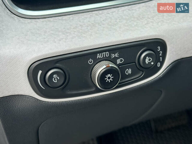 Синий Опель Ampera-e, объемом двигателя 0 л и пробегом 135 тыс. км за 15300 $, фото 50 на Automoto.ua