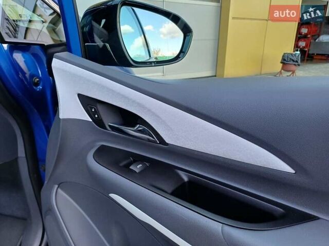 Синий Опель Ampera-e, объемом двигателя 0 л и пробегом 125 тыс. км за 13999 $, фото 11 на Automoto.ua
