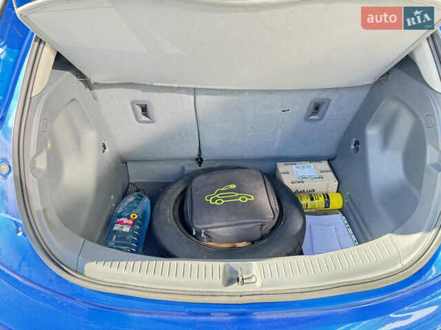 Синий Опель Ampera-e, объемом двигателя 0 л и пробегом 135 тыс. км за 15300 $, фото 41 на Automoto.ua