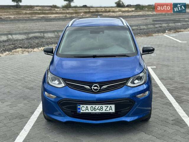 Синий Опель Ampera-e, объемом двигателя 0 л и пробегом 135 тыс. км за 15300 $, фото 2 на Automoto.ua